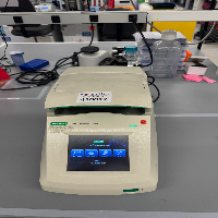 Bio-Rad T100 Thermal Cycler image 0